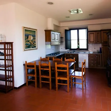 Elba Santa Virginia *